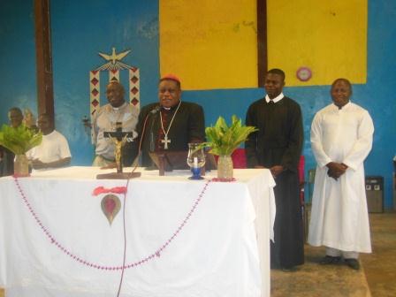 Visite pastorale de Mgr Daniel Nlandu à Miyamba (12)