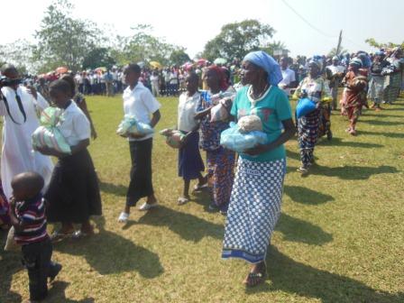 Visite pastorale de Mgr Daniel Nlandu à Miyamba (19)