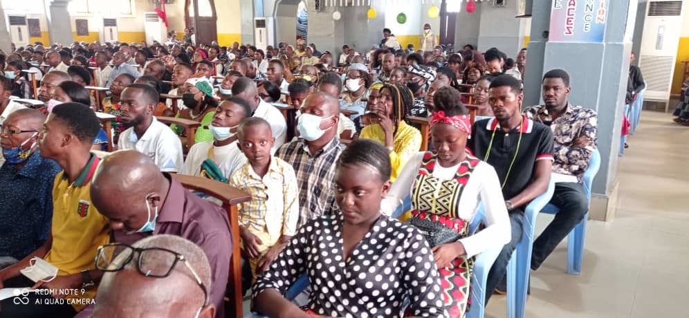 Confirmations a la cathedrale de matadi 10 