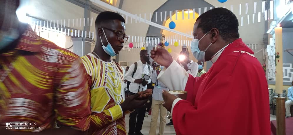 Confirmations a la cathedrale de matadi 18 