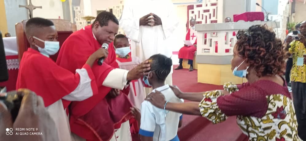 Confirmations a la cathedrale de matadi 3 