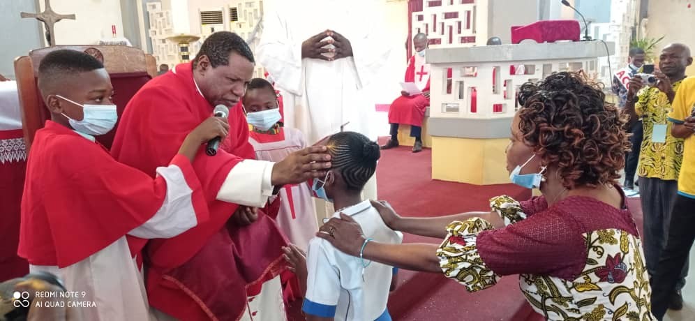 Confirmations a la cathedrale de matadi 6 