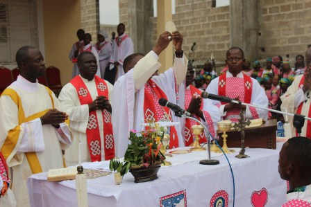 Fête de Sacré-Coeur à Kinkanda (13)