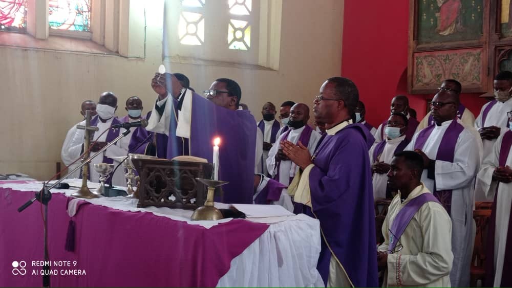 Funerailles abbe pierre nzinga 12 