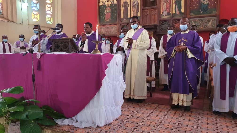 Funerailles abbe pierre nzinga 13 