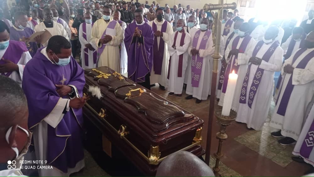 Funerailles abbe pierre nzinga 14 