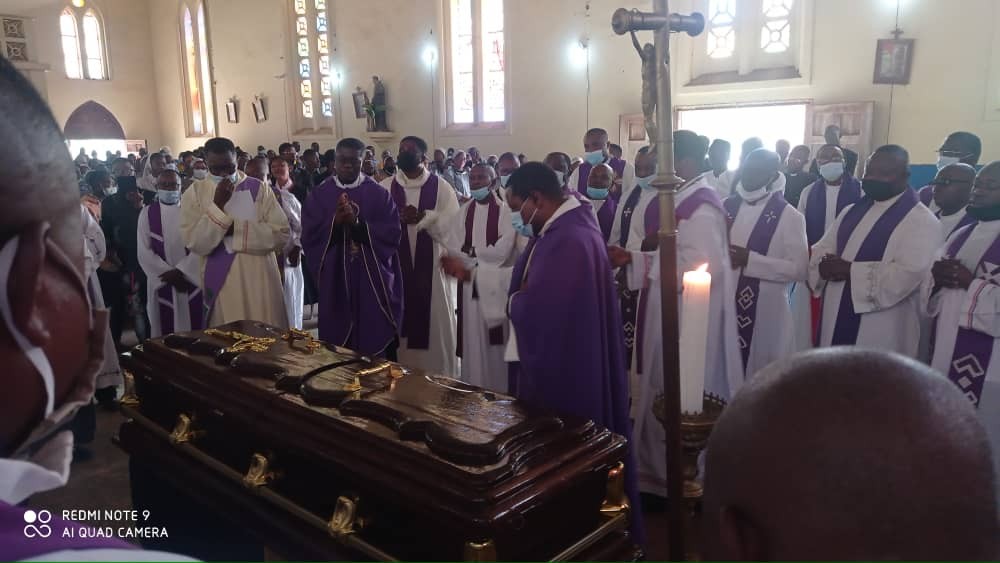 Funerailles abbe pierre nzinga 15 