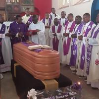 Inhumation de l'abbé Godefroid-Léon Khonde à Tumba