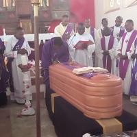 Inhumation de l'abbé Godefroid-Léon Khonde à Tumba