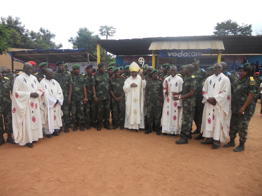 Messe de noel au camp Redjaf (85)