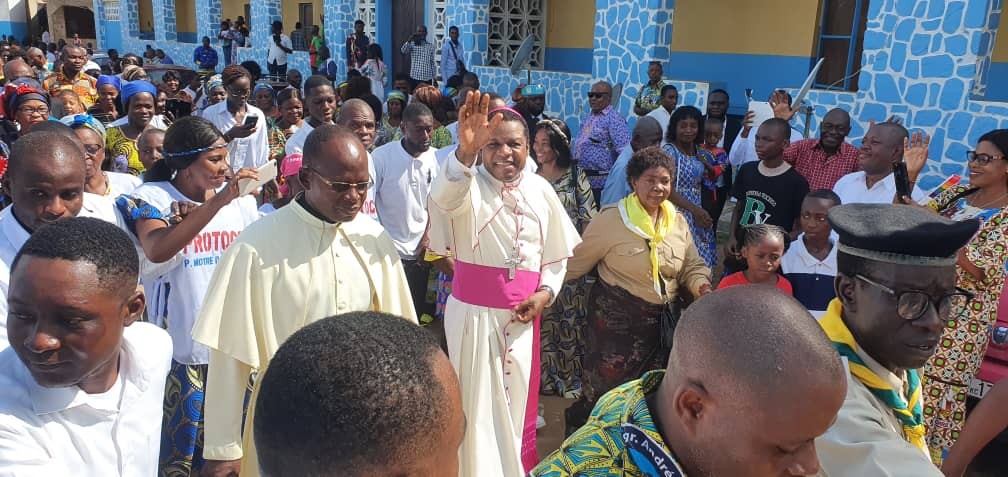 Mgr andre giraud pindi dimanche de paques 2023 9 