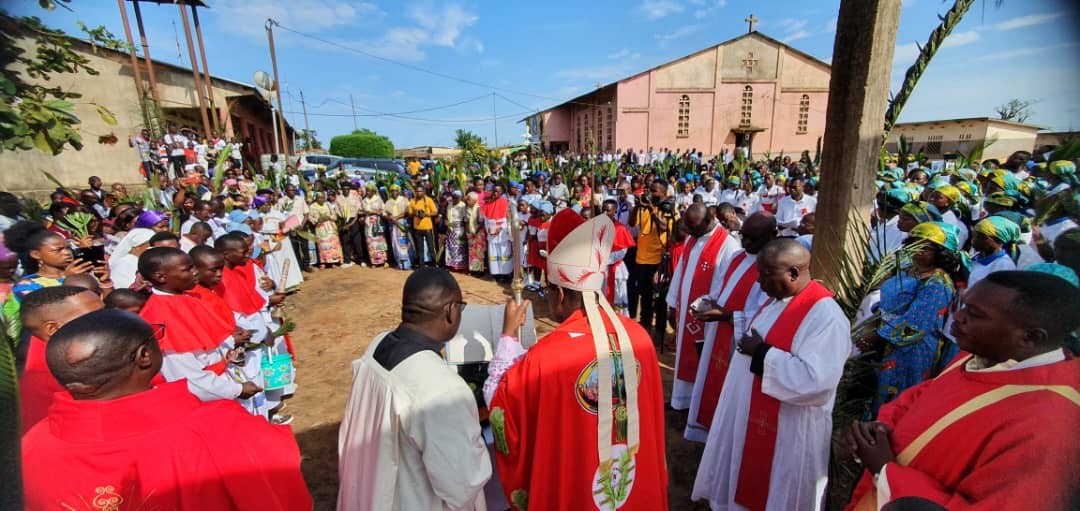 Mgr andre giraud pindi dimanche des rameux 2023 6 
