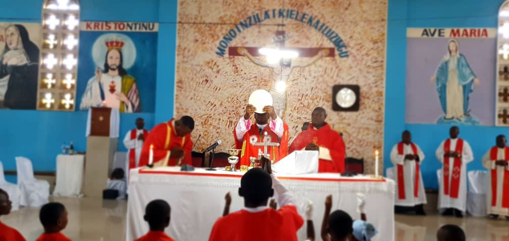 Mgr andre giraud pindi dimanche des rameux 2023 9 