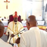 Mgr andre giraud pindi messe chrismale 2023 10 