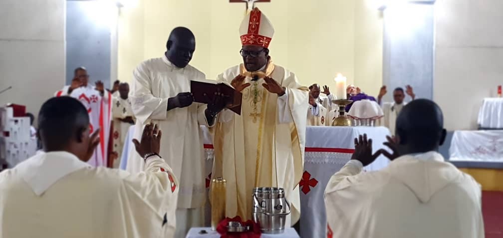 Mgr andre giraud pindi messe chrismale 2023 11 