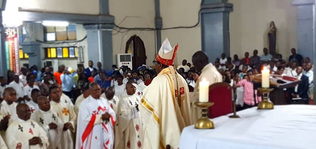 Mgr andre giraud pindi messe chrismale 2023 14 