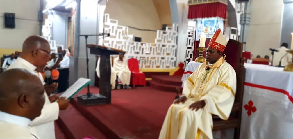 Mgr andre giraud pindi messe chrismale 2023