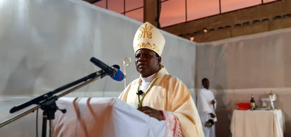 Mgr andre giraud pindi messe du jeudi saint 2023 4 