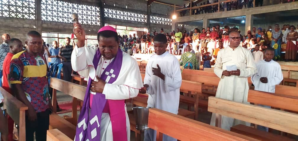 Mgr andre giraud pindi messe du jeudi saint 2023 9 