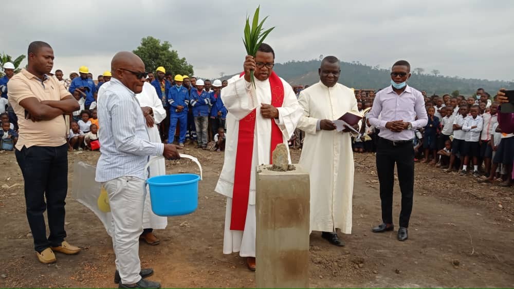 Premere pierre eglise kinzao 1 2 