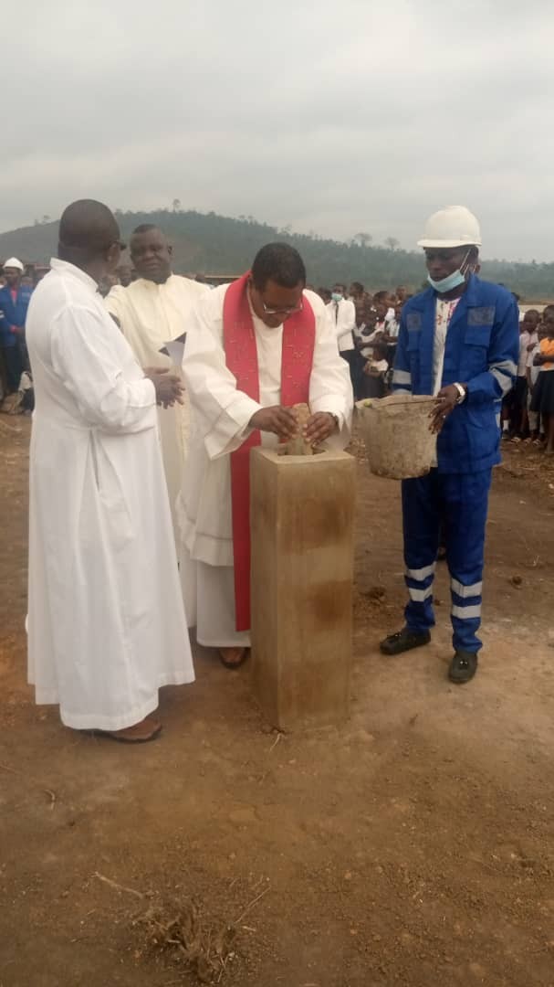Premere pierre eglise kinzao 1 26 