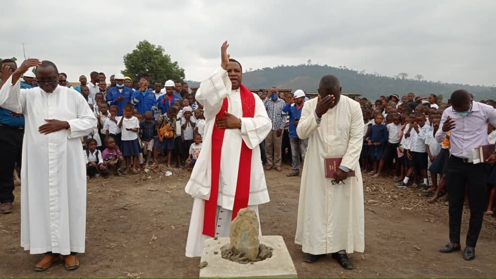 Premere pierre eglise kinzao 1 8 
