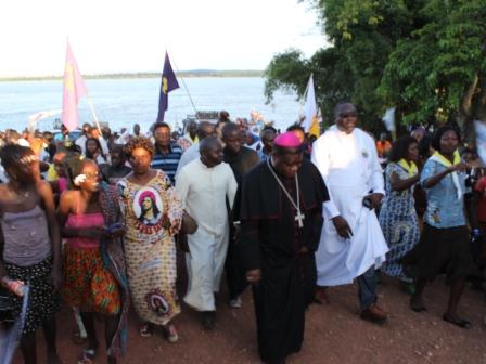 Rameaux des jeunes 2014 à Luozi (11)