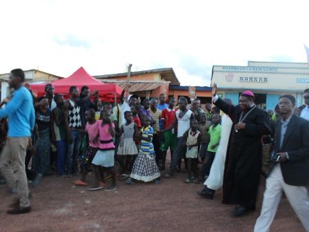 Rameaux des jeunes 2014 à Luozi (16)