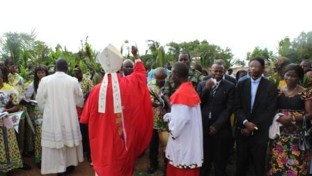 Rameaux des jeunes 2014 à Luozi (41)