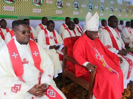 Rameaux des jeunes 2014 à Luozi (62)