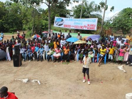 Rameaux des jeunes 2014 à Luozi (63)