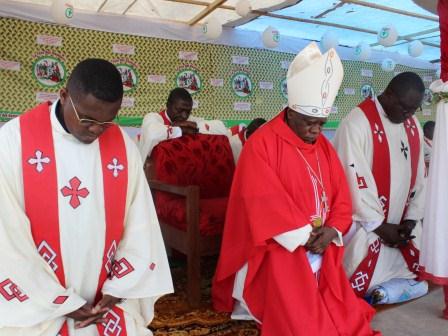 Rameaux des jeunes 2014 à Luozi (67)