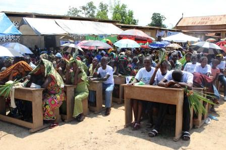 Rameaux des jeunes 2014 à Luozi (83)