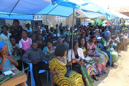 Rameaux des jeunes 2014 à Luozi (85)