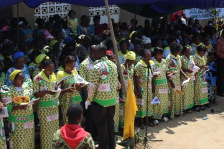 Rameaux des jeunes 2014 à Luozi (93)