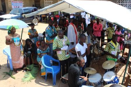 Rameaux des jeunes 2014 à Luozi (94)