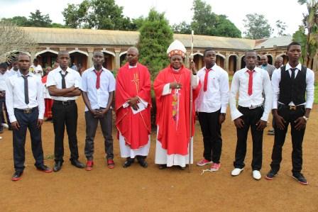 Visite canonique de Mgr Daniel Nlandu à Kibula (106)