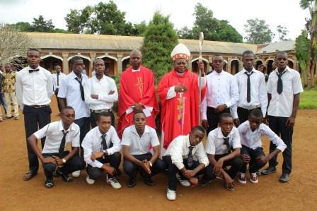 Visite canonique de Mgr Daniel Nlandu à Kibula (108)