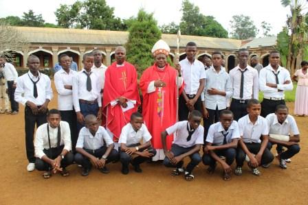 Visite canonique de Mgr Daniel Nlandu à Kibula (109)
