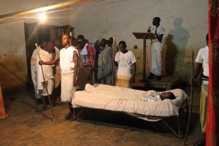 Visite canonique de Mgr Daniel Nlandu à Kibula (11)