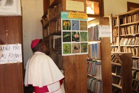 Visite canonique de Mgr Daniel Nlandu à Kibula (124)