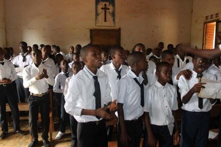 Visite canonique de Mgr Daniel Nlandu à Kibula (37)
