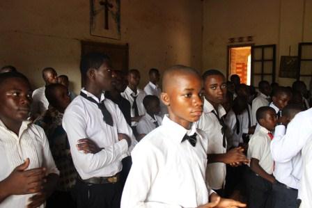 Visite canonique de Mgr Daniel Nlandu à Kibula (38)