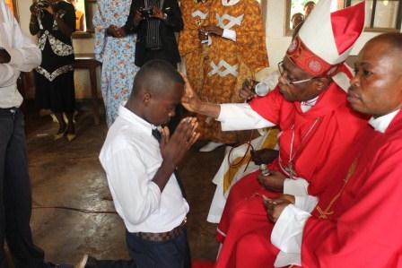 Visite canonique de Mgr Daniel Nlandu à Kibula (54)