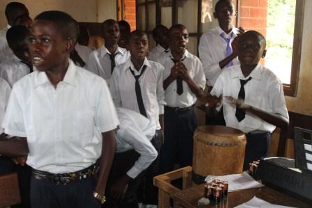 Visite canonique de Mgr Daniel Nlandu à Kibula (66)