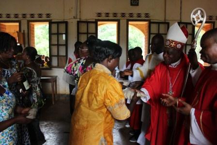 Visite canonique de Mgr Daniel Nlandu à Kibula (70)