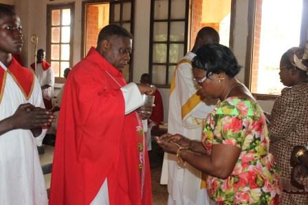 Visite canonique de Mgr Daniel Nlandu à Kibula (90)