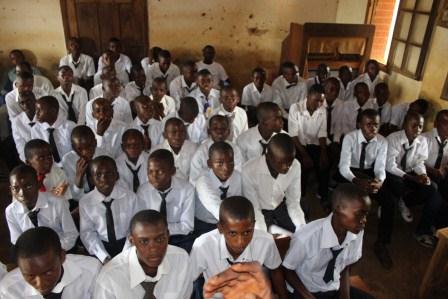 Visite canonique de Mgr Daniel Nlandu à Kibula (97)