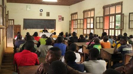 Visite canonique de Mgr Daniel Nlandu à Kibula