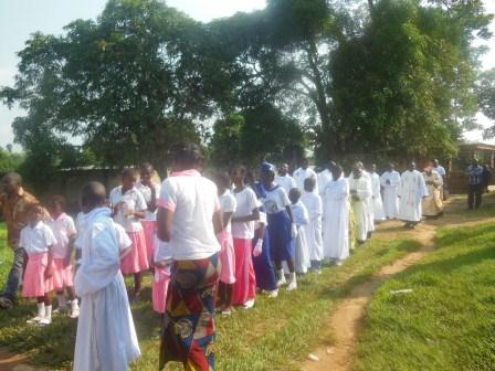 Visite de Mgr Daniel Nlandu à Mindouli (3)